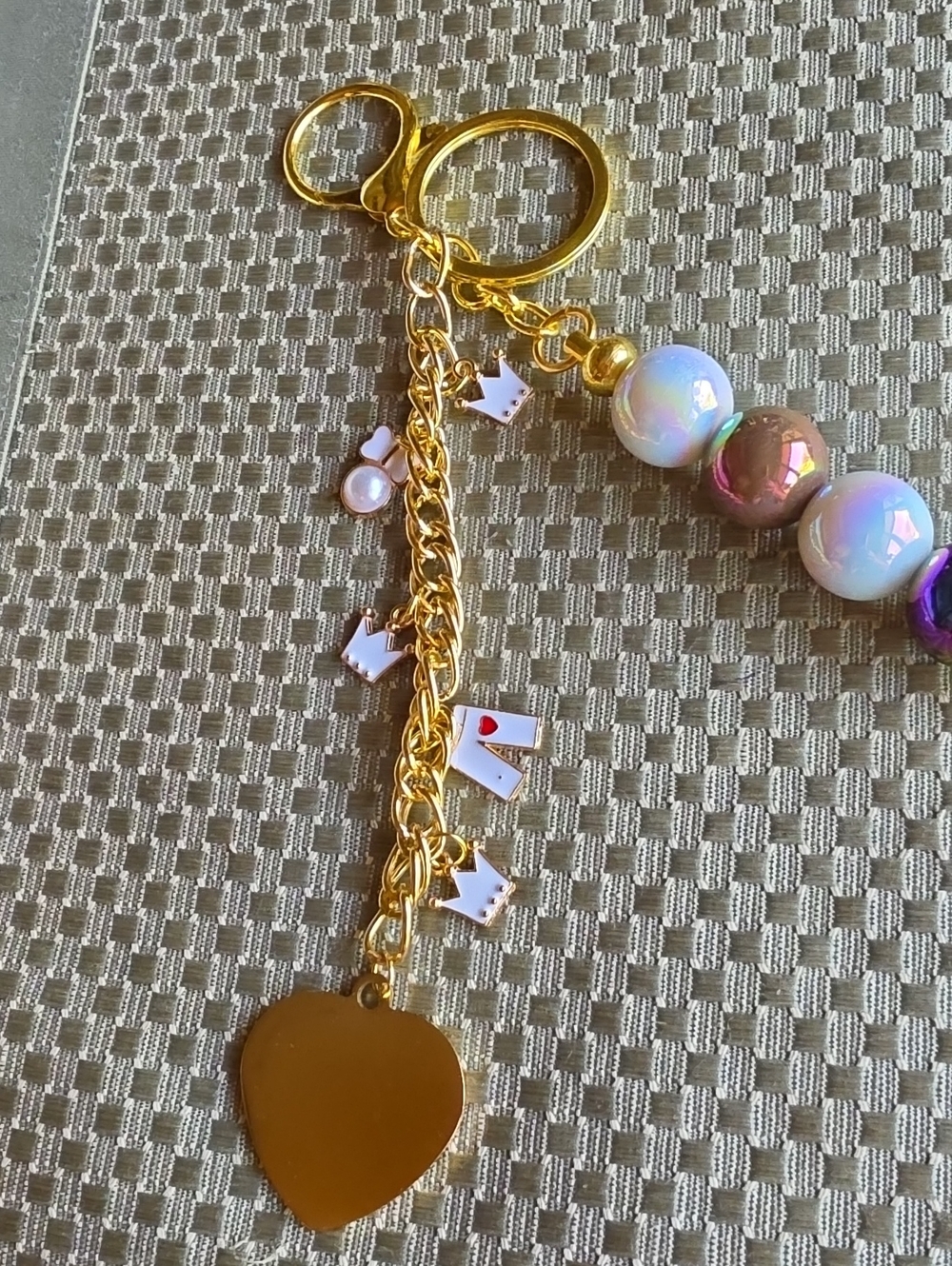 Gold Heart Charm Key & Card Holder with Iridescent Beads